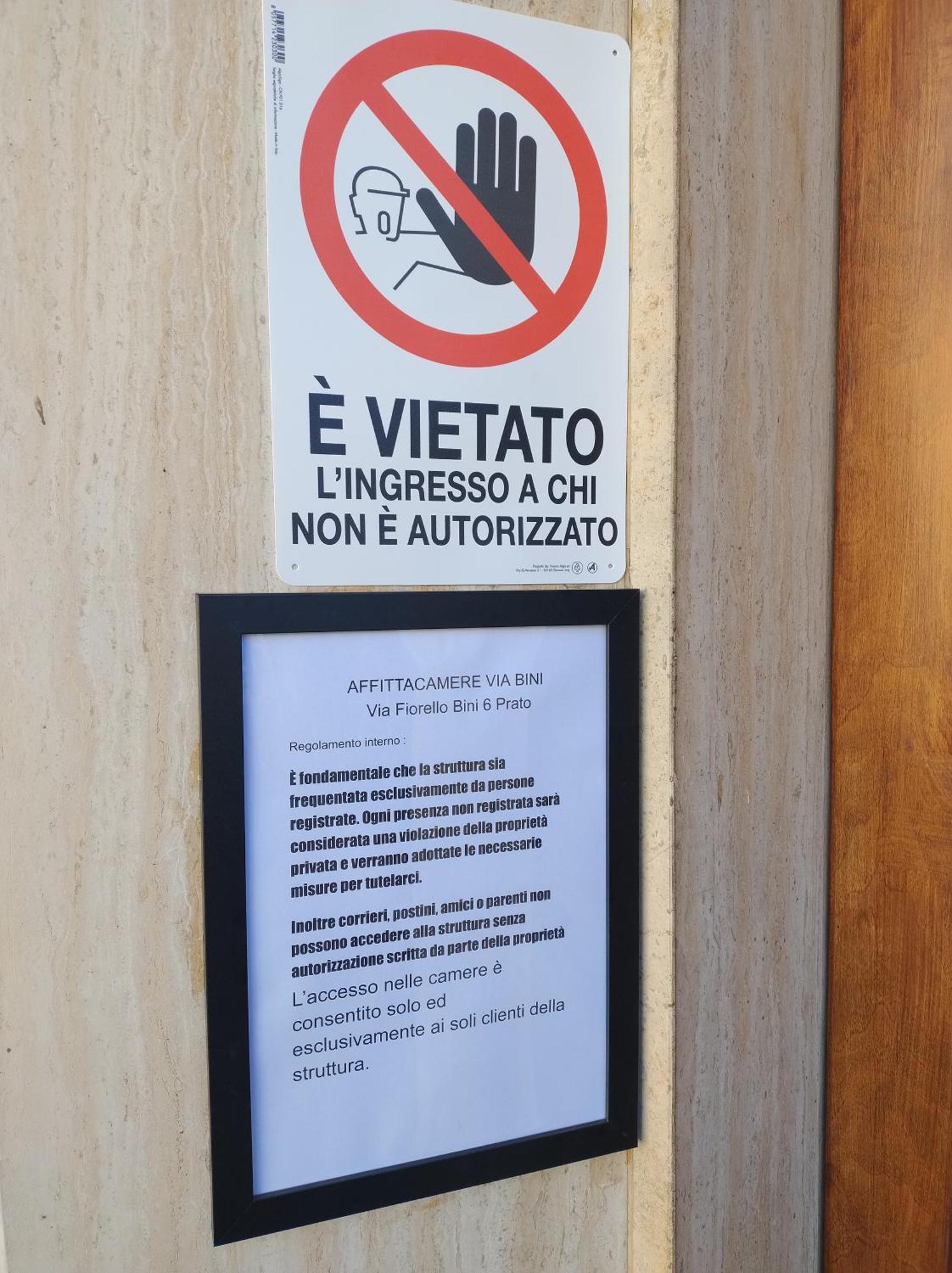 Affittacamere Via Bini Prato  Exterior photo